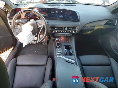 Zdjęcie 8 z 12 samochodu: 2025 CADILLAC CT5-V VIN:1G6DV5RWXS0115427 - miniatura