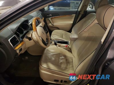 Zdjęcie 7 z 12 samochodu: 2012 LINCOLN MKZ VIN:3LNHL2JC3CR812360 - miniatura