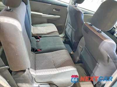 Zdjęcie 10 z 12 samochodu: 2015 TOYOTA PRIUS V THREE VIN:JTDZN3EU3FJ031347 - miniatura