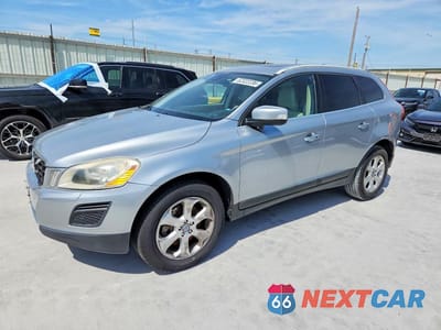 2013 VOLVO XC60 3.2 YV4952DL8D2383010 - główne zdjęcie licytacji z USA - miniatura