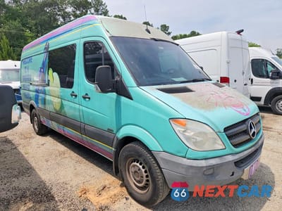 Czwarte zdjęcie samochodu z boku: 2012 MERCEDES-BENZ SPRINTER VIN:WDRPE8CC0C5628202 - miniatura