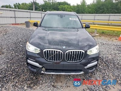 Piąte zdjęcie samochodu w środku: 2019 BMW X3 SDRIVE30I VIN:5UXTR7C50KLE94916 - miniatura