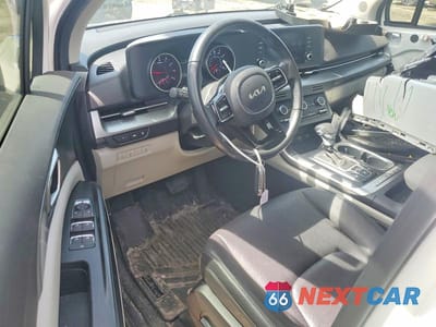 Zdjęcie 8 z 14 samochodu: 2023 KIA CARNIVAL LX VIN:KNDNB4H31P6260145 - miniatura