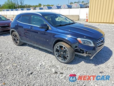 Czwarte zdjęcie samochodu z boku: 2019 MERCEDES-BENZ GLA 250 VIN:WDCTG4EB3KU000915 - miniatura