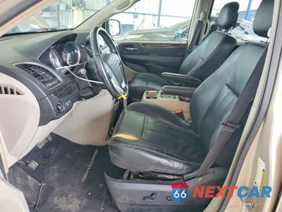 Zdjęcie 7 z 12 samochodu: 2013 CHRYSLER TOWN & COUNTRY TOURING VIN:2C4RC1BG1DR744216 - miniatura