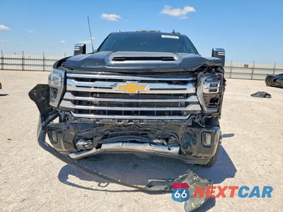 Piąte zdjęcie samochodu w środku: 2025 CHEVROLET SILVERADO K3500 HIGH COUNTRY VIN:1GC4KVEY4SF226260 - miniatura