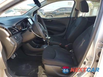 Zdjęcie 7 z 13 samochodu: 2020 CHEVROLET SPARK 1LT VIN:KL8CD6SAXLC441804 - miniatura