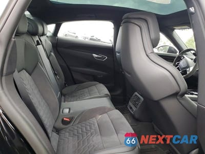 Zdjęcie 10 z 12 samochodu: 2022 AUDI E-TRON GT PRESTIGE VIN:WAUEJBFW5N7010562 - miniatura