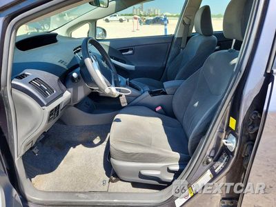 Zdjęcie 7 z 12 samochodu: 2011 TOYOTA PRIUS TWO VIN:JTDKN3DU2B1332804 - miniatura
