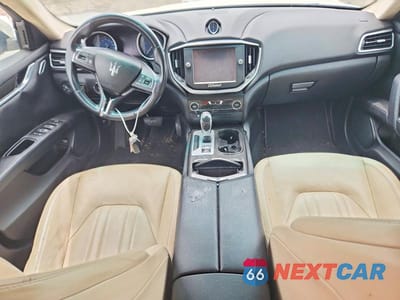 Zdjęcie 8 z 12 samochodu: 2015 MASERATI GHIBLI VIN:ZAM57XSA0F1158286 - miniatura