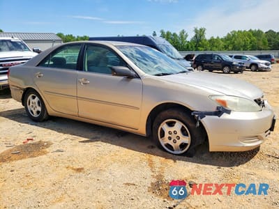 Czwarte zdjęcie samochodu z boku: 2002 TOYOTA CAMRY LE V6 VIN:4T1BF32K32U023416 - miniatura