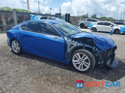 Czwarte zdjęcie samochodu z boku: 2024 LEXUS IS 300 BASE VIN:JTHCA1D29R5130143 - miniatura
