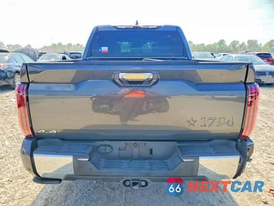 Zdjęcie 6 z 12 samochodu: 2025 TOYOTA TUNDRA 1794 EDITION VIN:5TFMA5DB7SX284017 - miniatura