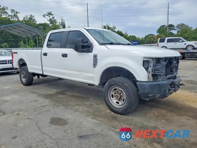 Czwarte zdjęcie samochodu z boku: 2017 FORD F250 SUPER DUTY VIN:1FT7W2B69HEB59995 - miniatura