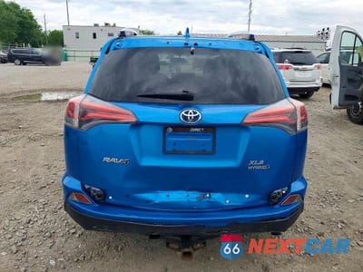 Zdjęcie 6 z 13 samochodu: 2016 TOYOTA RAV4 HV XLE VIN:JTMRJREV1GD042032 - miniatura