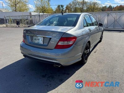 Trzecie zdjęcie samochodu z tyłu: 2010 MERCEDES-BENZ C 300 4MATIC VIN:WDDGF8BB7AF451845 - miniatura