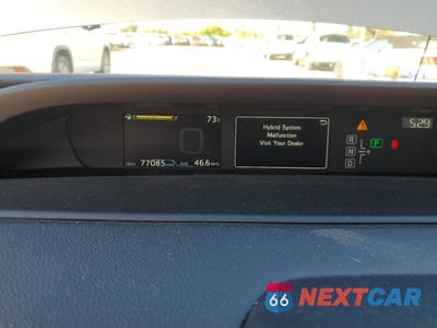 Zdjęcie 9 z 12 samochodu: 2018 TOYOTA PRIUS THREE TOURING VIN:JTDKARFU8J3065912 - miniatura