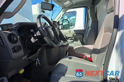 Zdjęcie 12 z 13 samochodu: 2023 FORD ECONOLINE E350 SUPER DUTY CUTAWAY VAN VIN:1FDWE3FK6PDD18824 - miniatura