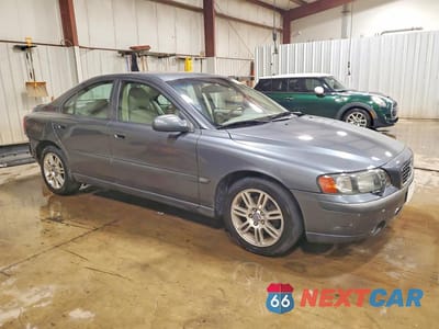 Czwarte zdjęcie samochodu z boku: 2003 VOLVO S60 2.4T VIN:YV1RS58D232259503 - miniatura