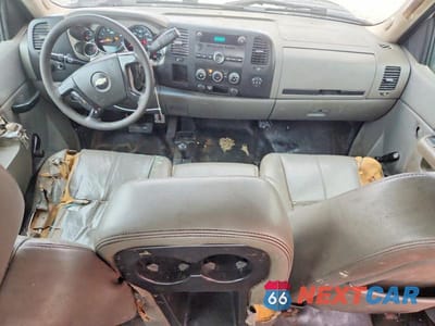 Zdjęcie 8 z 12 samochodu: 2013 CHEV SILVERADO VIN:1GB4KZC8XDF199003 - miniatura
