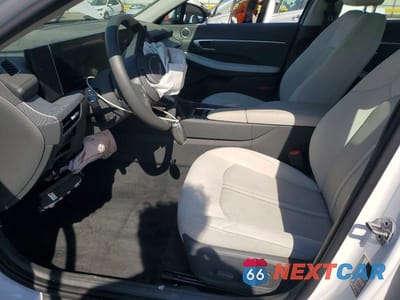 Zdjęcie 7 z 12 samochodu: 2025 HYUNDAI SONATA SEL VIN:KMHL64JA4SA510323 - miniatura