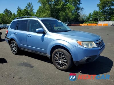 Czwarte zdjęcie samochodu z boku: 2012 SUBARU FORESTER 2.5X PREMIUM VIN:JF2SHADC8CH438350 - miniatura