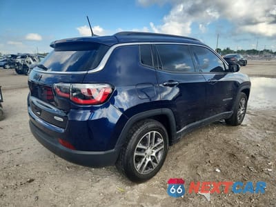 Trzecie zdjęcie samochodu z tyłu: 2020 JEEP COMPASS LATITUDE VIN:3C4NJCBB8LT252699 - miniatura