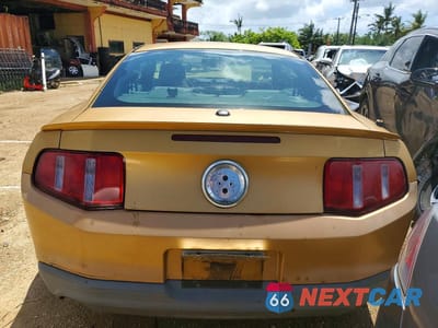 Zdjęcie 6 z 12 samochodu: 2010 FORD MUSTANG GT VIN:1ZVBP8CHXA5164717 - miniatura