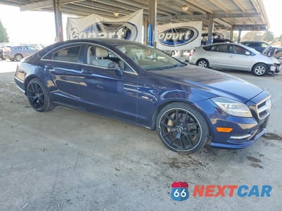 Czwarte zdjęcie samochodu z boku: 2012 MERCEDES-BENZ CLS 550 VIN:WDDLJ7DB2CA027140 - miniatura