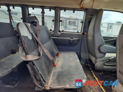 Zdjęcie 11 z 13 samochodu: 2020 CHEVROLET EXPRESS G3500 LS VIN:1GAZGNFG5L1121683 - miniatura