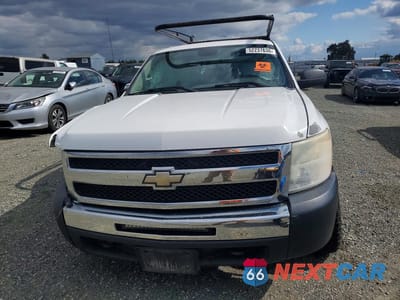 Piąte zdjęcie samochodu w środku: 2011 CHEVROLET SILVERADO K1500 VIN:1GCPKPE30BF220162 - miniatura