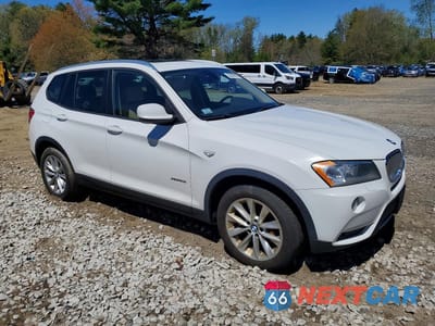 Czwarte zdjęcie samochodu z boku: 2014 BMW X3 XDRIVE28I VIN:5UXWX9C57E0D36089 - miniatura