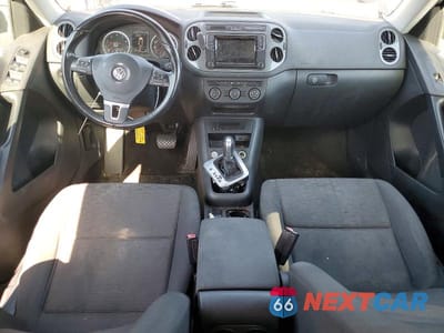 Zdjęcie 8 z 13 samochodu: 2017 VOLKSWAGEN TIGUAN S VIN:WVGAV7AXXHK041967 - miniatura