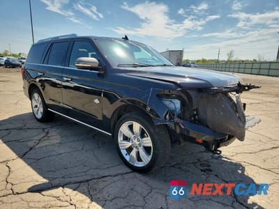 Czwarte zdjęcie samochodu z boku: 2022 FORD EXPEDITION KING RANCH VIN:1FMJU1PT9NEA47449 - miniatura