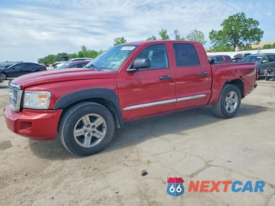 2008 DODGE DAKOTA QUAD LARAMIE 1D7HW58N98S599551 - główne zdjęcie licytacji z USA - miniatura
