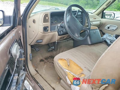 Zdjęcie 8 z 12 samochodu: 1996 GMC SIERRA C1500 VIN:2GTEC19W9T1554799 - miniatura