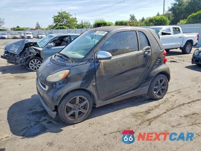 2011 SMART FORTWO PURE WMEEJ3BA0BK428069 - główne zdjęcie licytacji z USA - miniatura