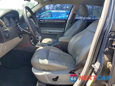Zdjęcie 7 z 12 samochodu: 2007 CHRYSLER 300 TOURING VIN:2C3KA53G87H891984 - miniatura