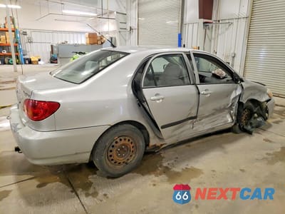 Trzecie zdjęcie samochodu z tyłu: 2004 TOYOTA COROLLA SEDAN 2WD VIN:1NXBR32E04Z191129 - miniatura