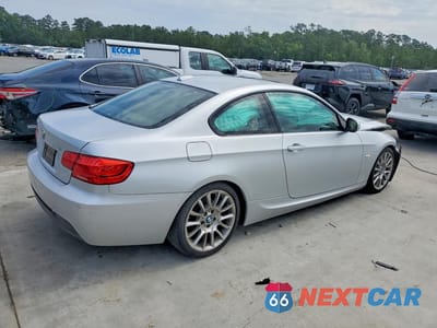 Trzecie zdjęcie samochodu z tyłu: 2012 BMW 328 I VIN:WBAKE3C50CE770657 - miniatura