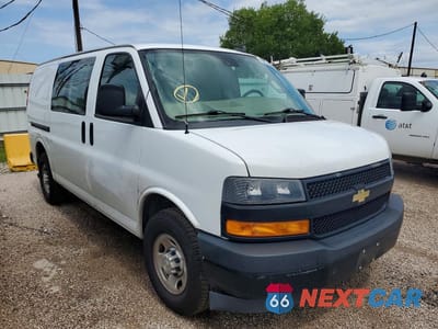 Czwarte zdjęcie samochodu z boku: 2021 CHEV EXPRESS G2500 VIN:1GCWGAFP7M1258404 - miniatura