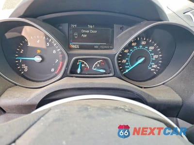 Zdjęcie 9 z 13 samochodu: 2016 FORD ESCAPE SE VIN:1FMCU0GX6GUC00190 - miniatura