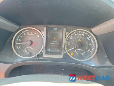 Zdjęcie 9 z 13 samochodu: 2019 TOYOTA TACOMA SR5 V6 VIN:3TMCZ5AN4KM224012 - miniatura
