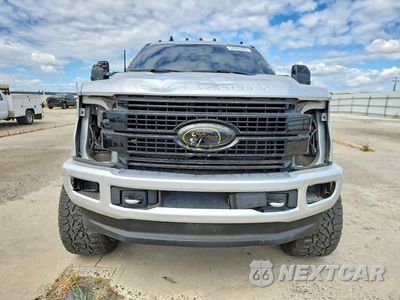 Piąte zdjęcie samochodu w środku: 2019 FORD F350 SUPER DUTY VIN:1FT8W3DTXKEF12359 - miniatura