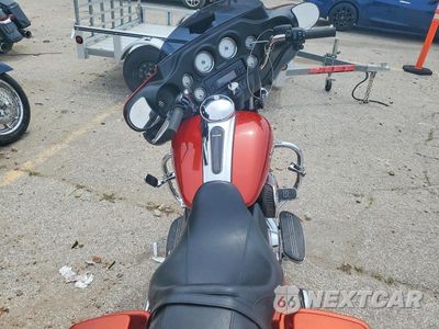 Zdjęcie 6 z 9 samochodu: 2011 HARLEY DAVIDSON FLHX VIN:1HD1KBM14BB677832 - miniatura