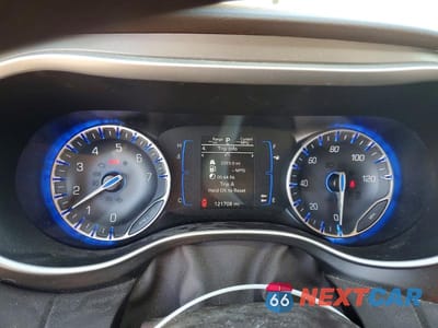 Zdjęcie 9 z 13 samochodu: 2020 CHRYSLER VOYAGER LXI VIN:2C4RC1DG2LR156823 - miniatura