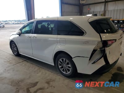Drugie zdjęcie samochodu z przodu: 2022 TOYOTA SIENNA VIN:5TDKRKEC7NS093150 - miniatura