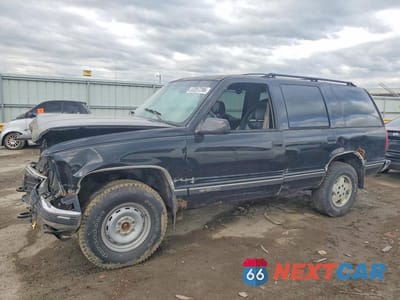 1995 CHEVROLET TAHOE K1500 1GNEK13KXSJ458748 - główne zdjęcie licytacji z USA - miniatura