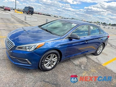 Drugie zdjęcie samochodu z przodu: 2017 HYUNDAI SONATA SE VIN:5NPE24AFXHH573044 - miniatura