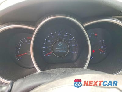 Zdjęcie 9 z 12 samochodu: 2015 KIA OPTIMA LX VIN:5XXGM4A79FG448055 - miniatura